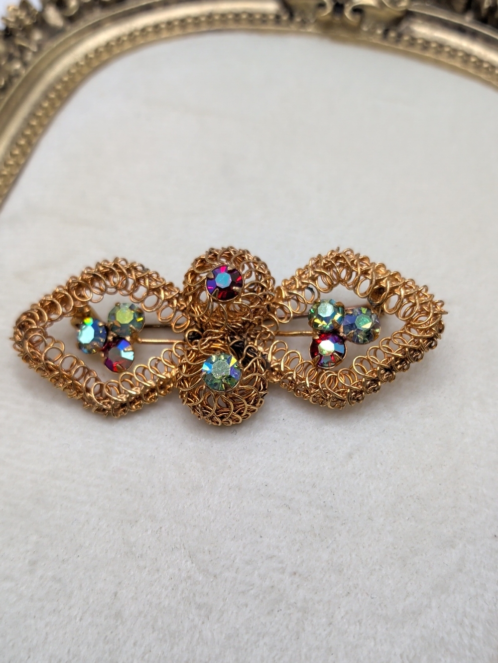Gold Filigree Vtg Aurora Borealis Rhinestone Unsigned Made In Austria Brooch